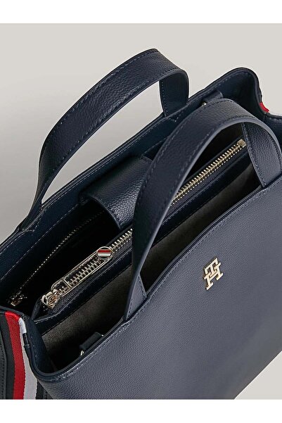 Tommy Hilfiger Kadın Deri Marka Logolu Fermuarlı Günlük Kullanım Lacivert Omuz Çantası AW0AW16075-DW6
