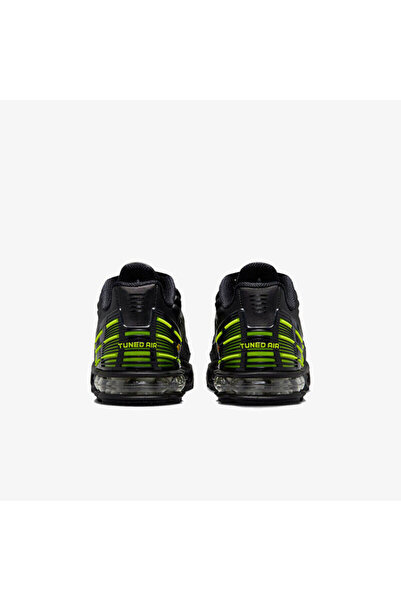 Nike AIR MAX PLUS KADIN AYAKKABI FB8026-001