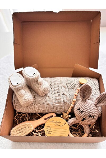 Kereminko Bebek هدية الترحيب بالمولود - طقم بطانية وحذاء منسوج باللون البيج