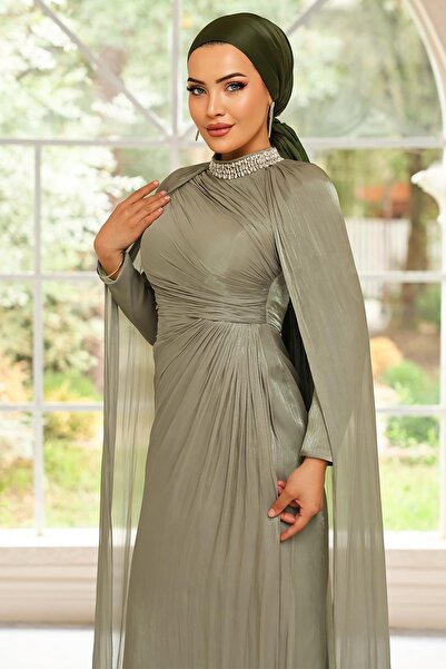 Olcay Yoryo-Seiden-Hijab-Abendkleid mit Steinkragen und Umhangdetail, HELLGRÜN 1247
