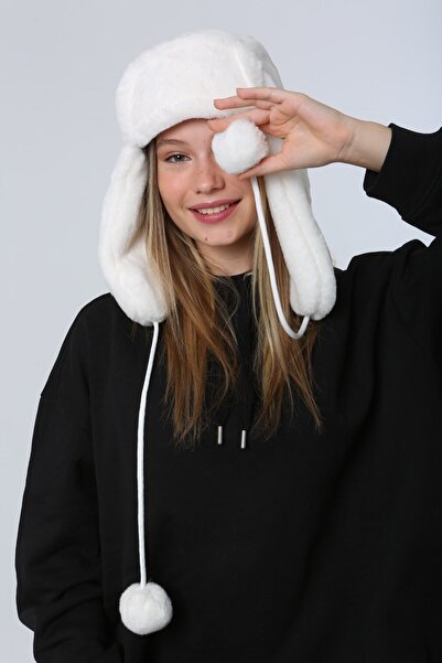 MARBERRY Soft Textured Plush Women's Hat - Ecru with Faux Fur and Headphones