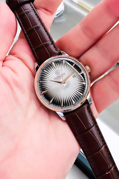 Homies ساعة يد رجالية أصلية من الجلد الطبيعي باللون البني 3 Atm مقاومة للماء ...