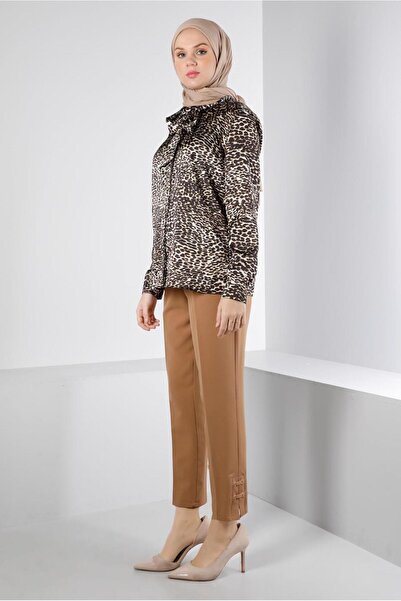Alvina Σατέν μπλούζα με σχέδιο Leopard 43410
