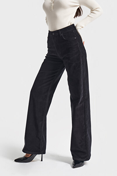 its basic Women's Black Color 26W5-1 Straight Cropped Fit Slim Corduroy Velvet Fabric Trousers