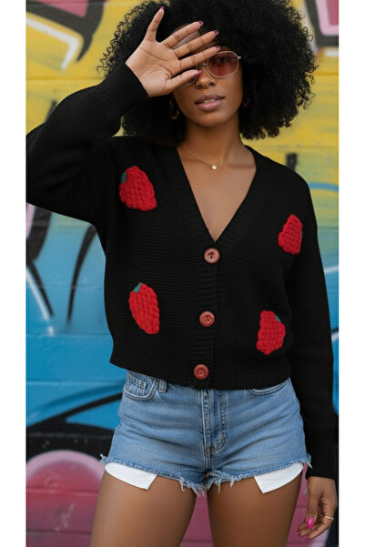 NİLZA çilek motifli el örgüsü özel tasarım triko hırka