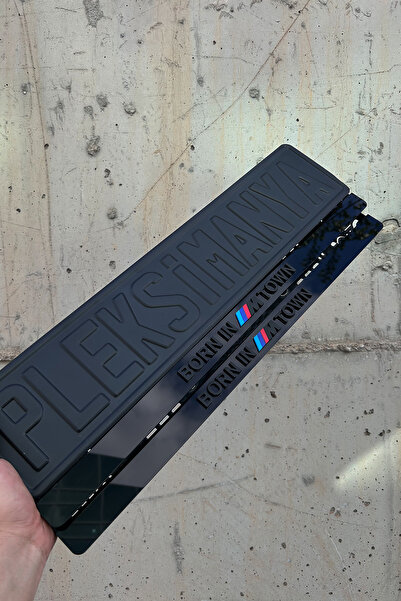 Pleksimanya Born in M Town Mat Siyah Pleksi Takmatik Plakalık