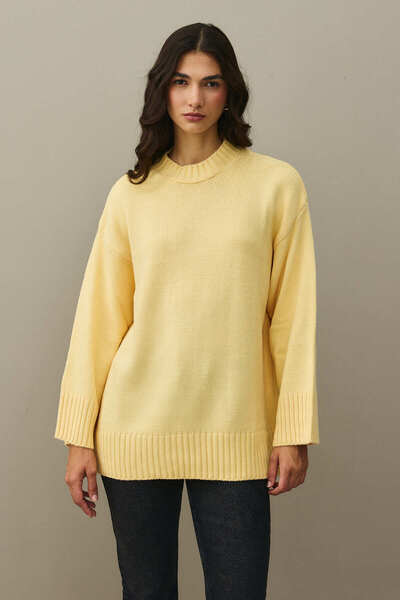 Fahhar Oversize Knitted Sweater Yellow