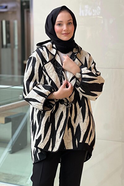 Ghisa Zebra Patterned Hooded Cap