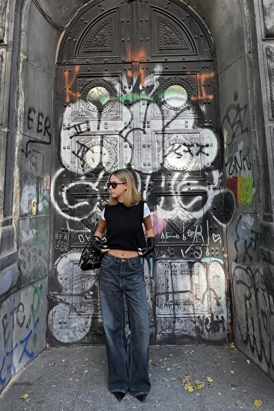 CHUBA Women's Crew Neck Soft Textured Knitwear Sweater Black 26W3034