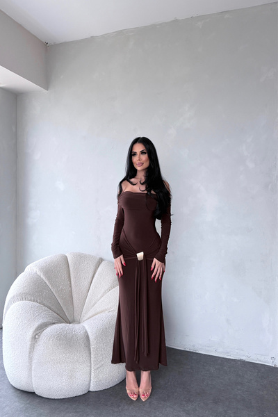 Genel Markalar MADONNA YAKA KENDİNDEN KUŞAKLI SANDY ELBİSE