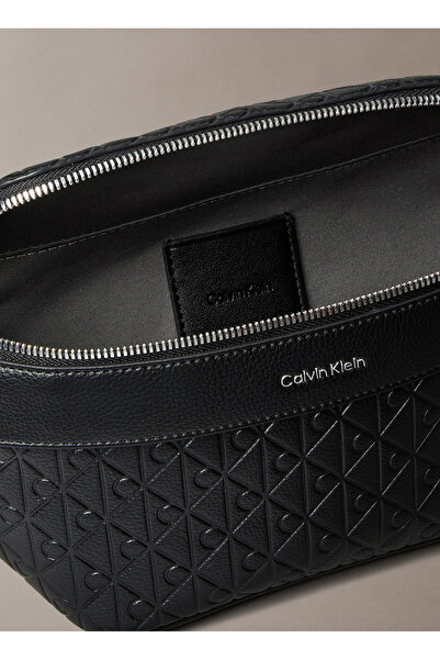 Calvin Klein Siyah Erkek Bel Çantası EMBLEM AOP EMBOSS WAISTBAG