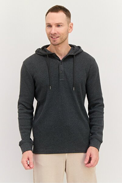 Quiksilver Men Sportswear Fit Short Sleeve Outdoor Hoodie, Grey