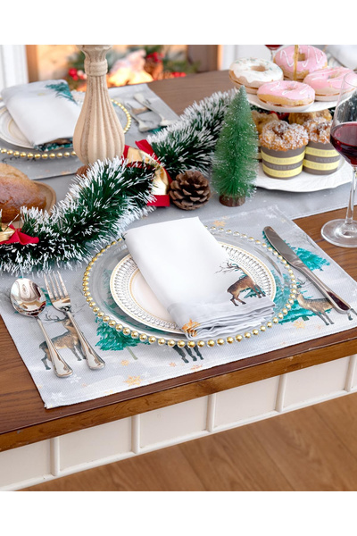 OEM Decorative tablecloth, with 4 placemats and 4 napkins