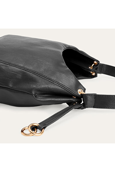 Mudo Hand Bag with Crinkled Leather Look