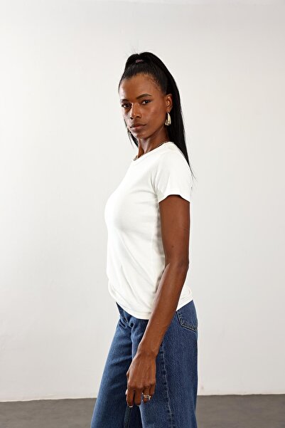 5in1Canpolat Ecru Fit Basic T-Shirt
