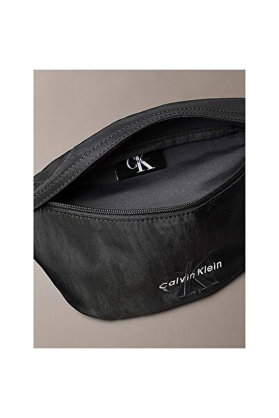 Calvin Klein Ανδρική τσάντα μέσης με μονόγραμμα από νάιλον, με μεγάλη γραμματοσειρά