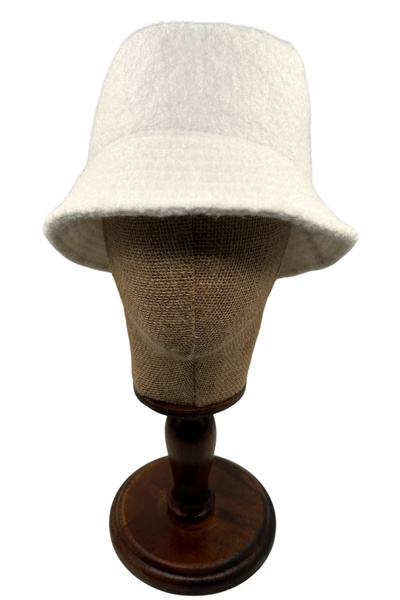 Sofist İstanbul White Bouclé Soft-Textured Thick Bucket Hat White Bouclé Wool Soft Textured Thick Winter Hat