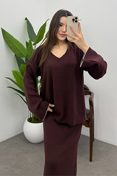 Bipantolon Women's Burgundy Shepherd Stitch Detailed V-Neck Sweater Skirt Knitwear Set