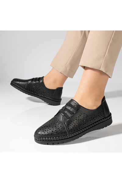 Modlet.ro Women's black low sole casual shoes with elastic laces MOD11476