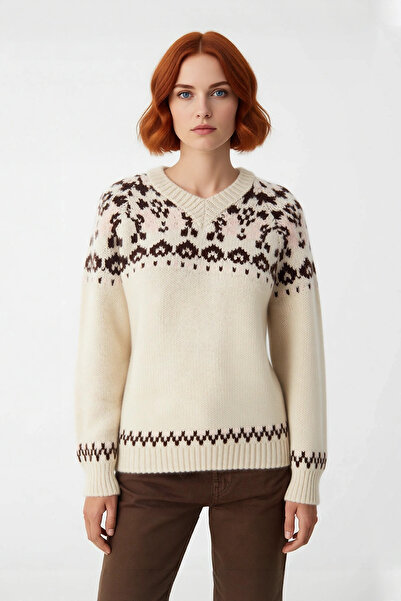 PayBuy Women's Oversized Ethnic Patterned V-Neck Raglan Sleeve Knitwear Sweater Ideal for Winter Cold Weather Chic