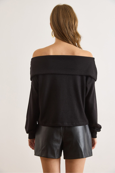 Olalook Women's Black Madonna Collar Ruffled Flowy Soft Blouse Blz-19003139