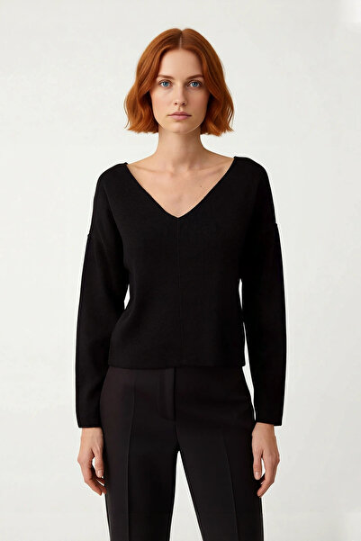 PayBuy Women's V-Neck Regular Fit Corset Stitching Detail Plain Knitwear Sweater for Winter and Fall Elegance