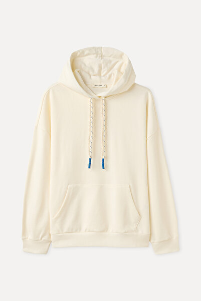 Mudo Kangaroo Pocket Hooded Sweatshirt