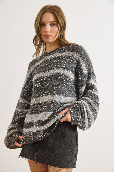 Olalook Pulover tricotat cu textura în dungi afumate pentru femei KZK-19001031