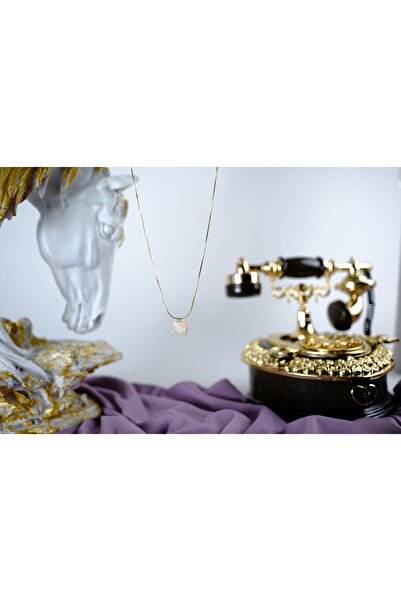 El Takı 925 Ayar Hello Kitty Figürlü Beyaz ve Pembe Mine Detaylı Altın Kaplama Gümüş Kolye