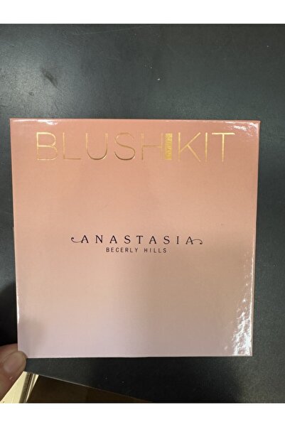 Beverly Blushkit Anastasia BecerliHills