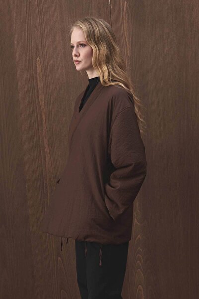 Hooopstore Φουσκωτό καφέ μπουφάν με κορδόνια που περιτυλίγονται