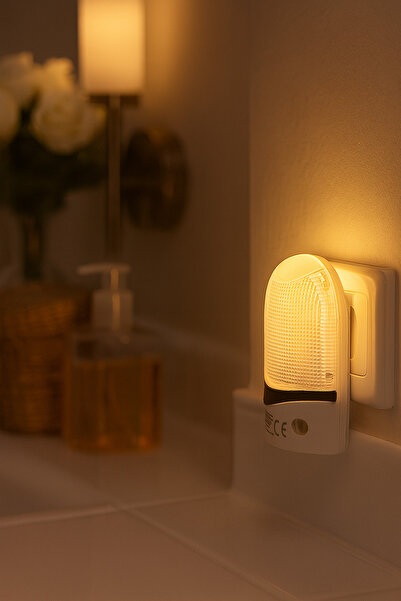 garaccu Ledli Fotoselli Işık Sensörlü Gece Lambası (BEYAZ)