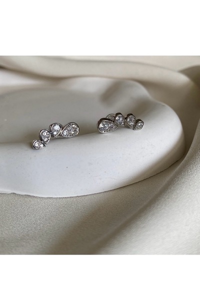 gaila design 4lü Görünüm Gümüş Renk Damla Taşlı Küpe