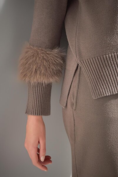 JOIN US Brown Knit Sweater with Fur Cuff Detail