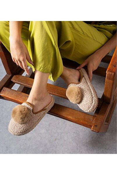 WOSSE RAHAT TABAN PONPONLU KIŞLIK KADIN EV TERLİĞİ