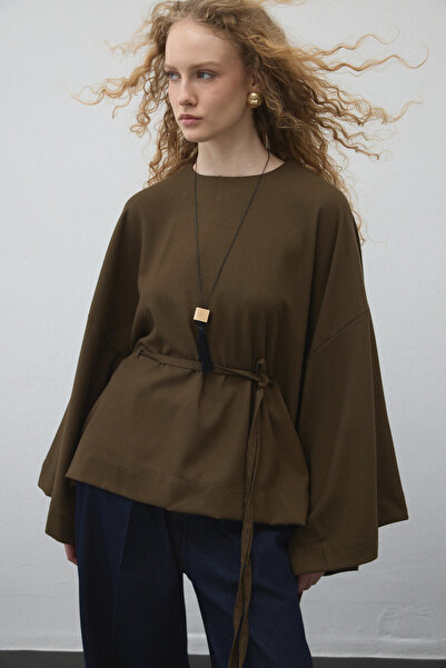 KUAD Haki Kemerli Pelerin Bluz