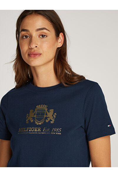 Tommy Hilfiger تي شيرت نسائي ضيق بياقة دائرية باللون الأزرق الداكن