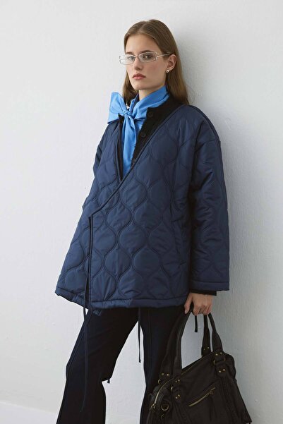 Hooopstore Anvelop Bağlamalı Kapitone Lacivert Mont