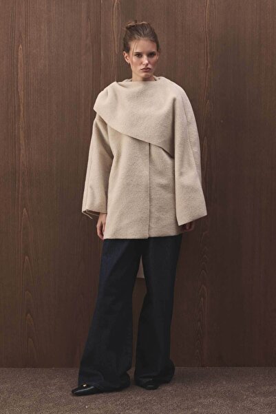 Hooopstore Asimetrik Kesim Pelerin Yaka Deve Tüy Kaban