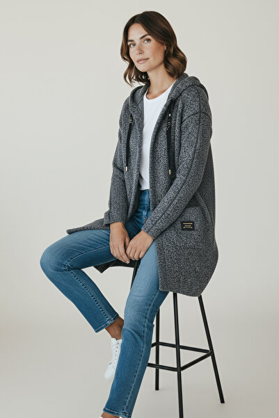 ECE GİYİM KADIN ÜSTTEN CEPLİ KAPÜŞONLU ÖNÜ FERMUARLI KAŞE HIRKA