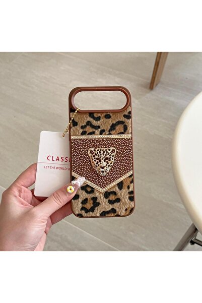 madamcase İPHONE 17 LEOPAR DESENLİ TÜYLÜ TAŞLI KAHVERENGİ RENK TELEFON KILIFI