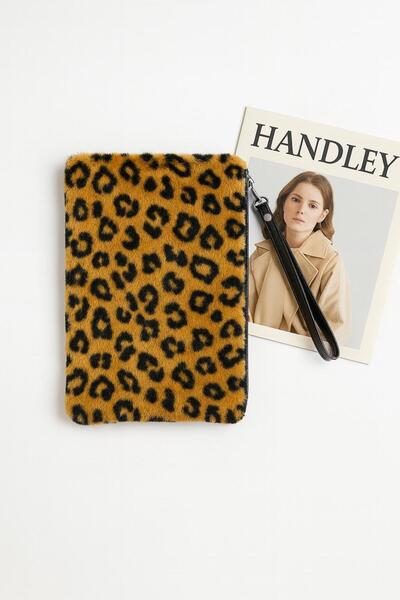 Handley Plush Hand and Shoulder Bag