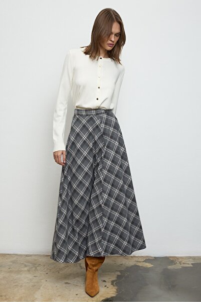 QANU Lady Plaid Skirt Gray