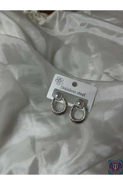 uyguntakıaksesuar أقراط اللؤلؤ الفضية – أناقة خالدة ولمسة عصرية