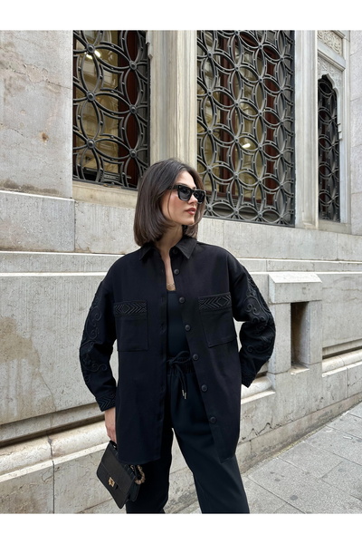 MİA NOURA أكمام وجيوب نسائية مطرزة من الخلف