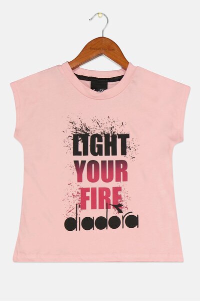 Diadora تي شيرت مطبوع عليه رسومات بأكمام قصيرة ورقبة دائرية للفتيات الصغيرات،...