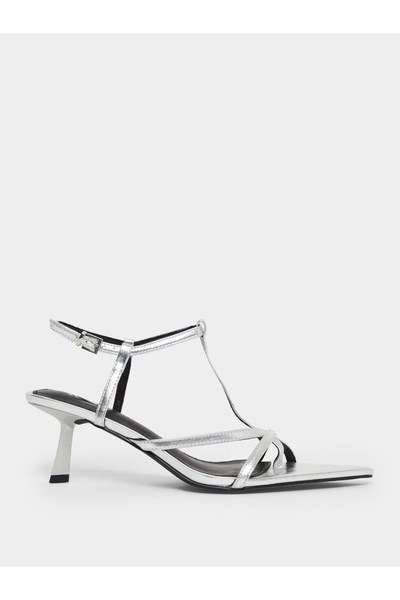 Raid By Styli Layne Pointed Toe T-Bar Strap Sandals