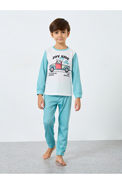 Styli Green Graphic Print Long Sleeve T-Shirt and Pyjama Set