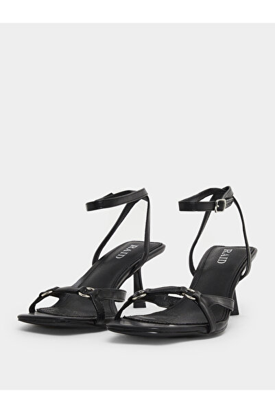 Raid By Styli Macie Buckle Strap Sandals