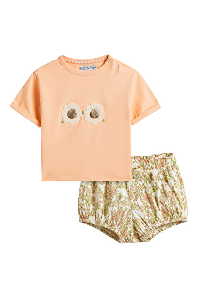 Dirkje By Styli Girls Embroidered T-Shirt and Shorts Set